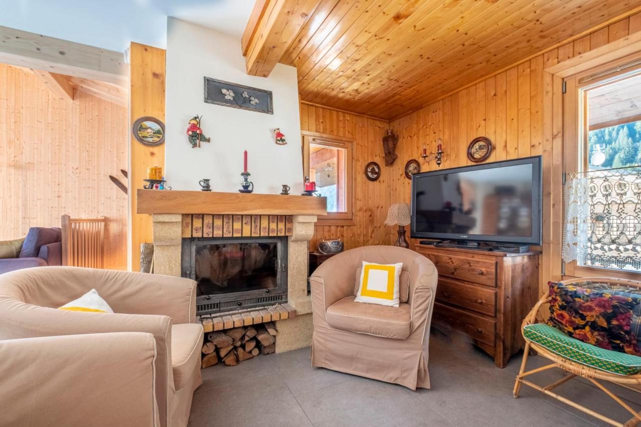 Family Cottage With Balcony In Chamonix Exterior photo