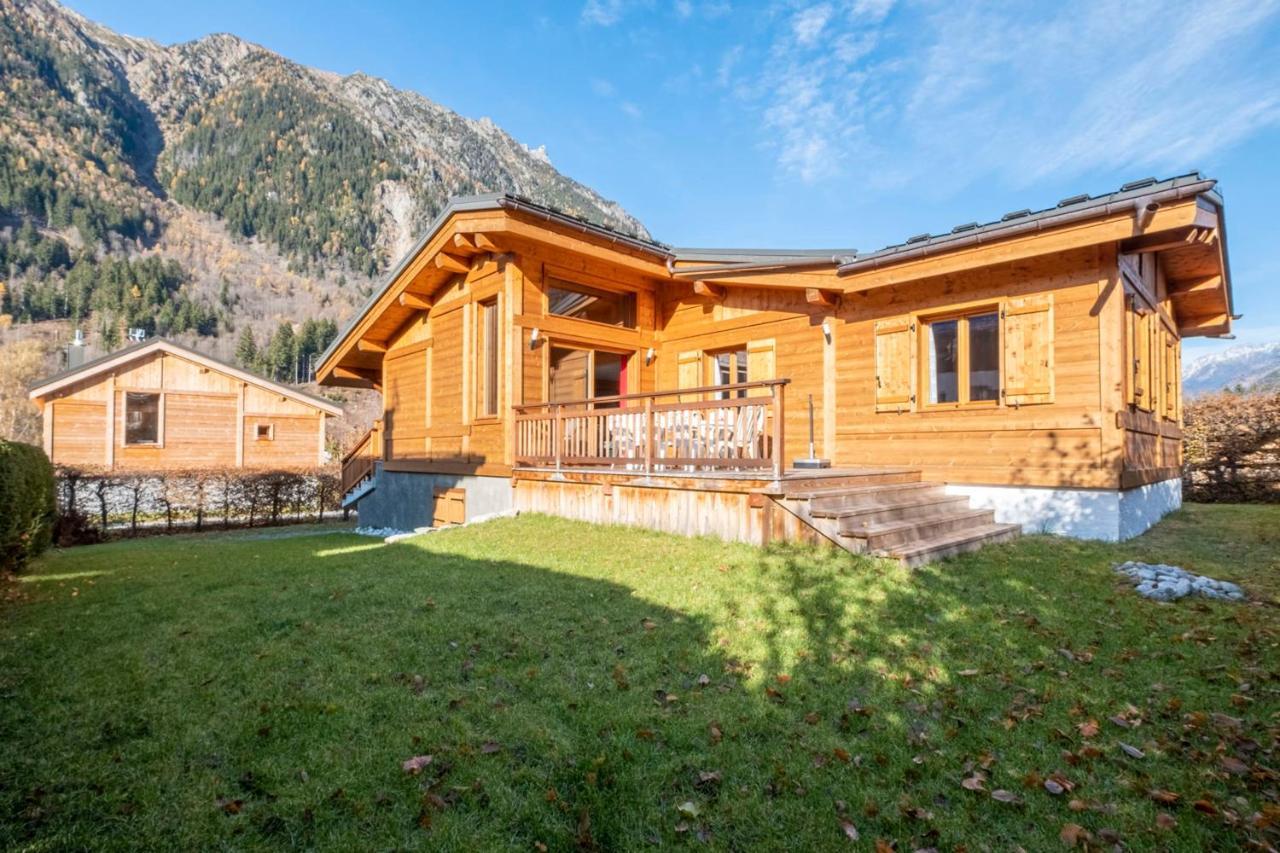 Family Cottage With Balcony In Chamonix Exterior photo